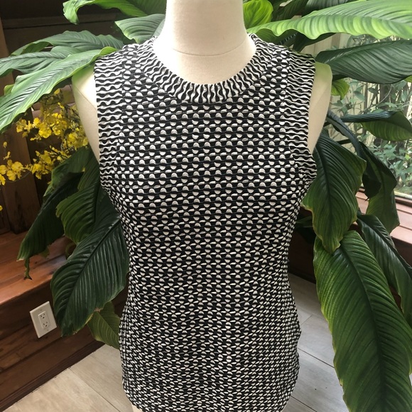 Anthropologie Tops - Black & White Maeve by Anthropology Geometric Top